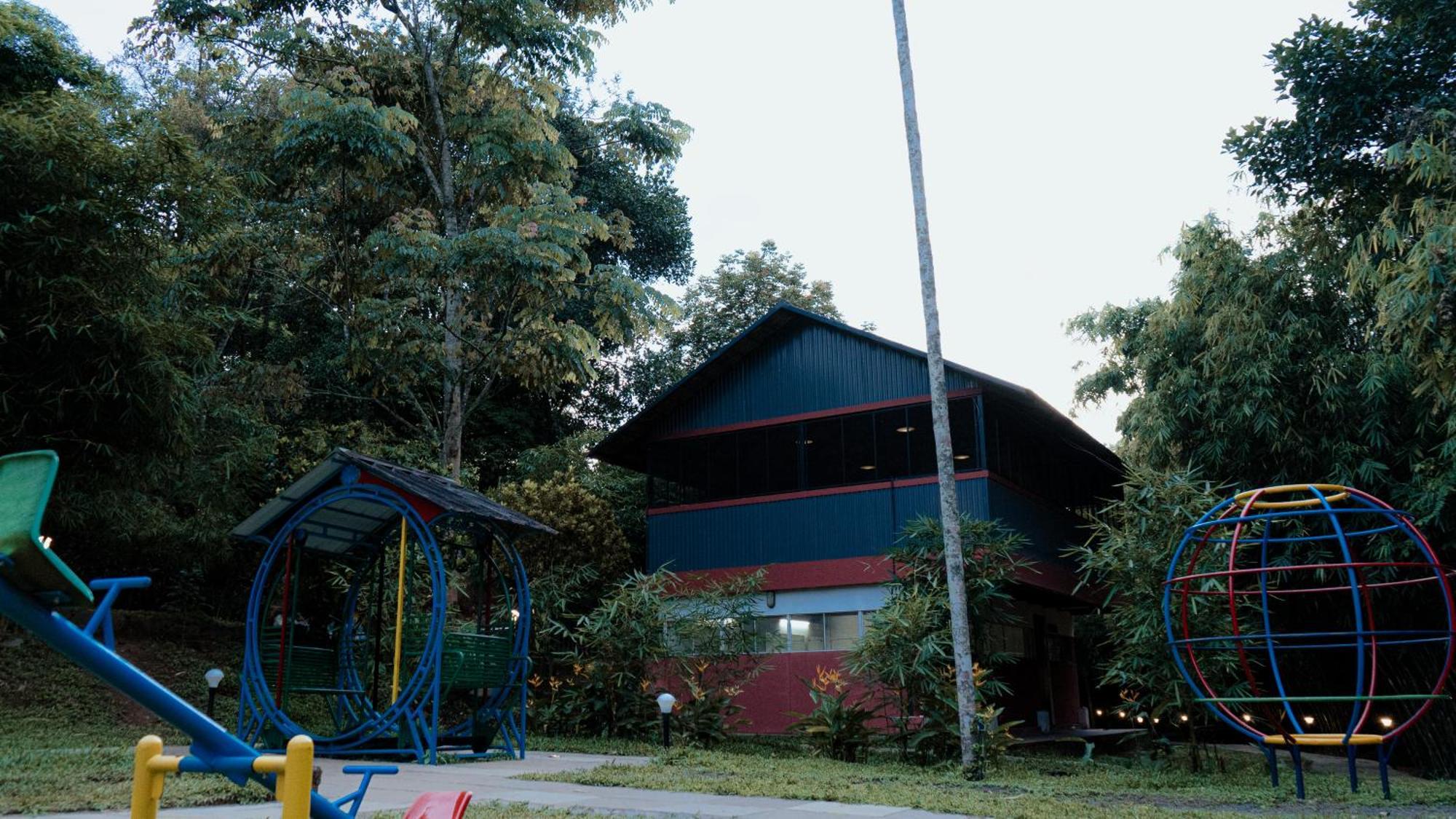 Vythiri Holiday Resort, Wayanad Exterior foto