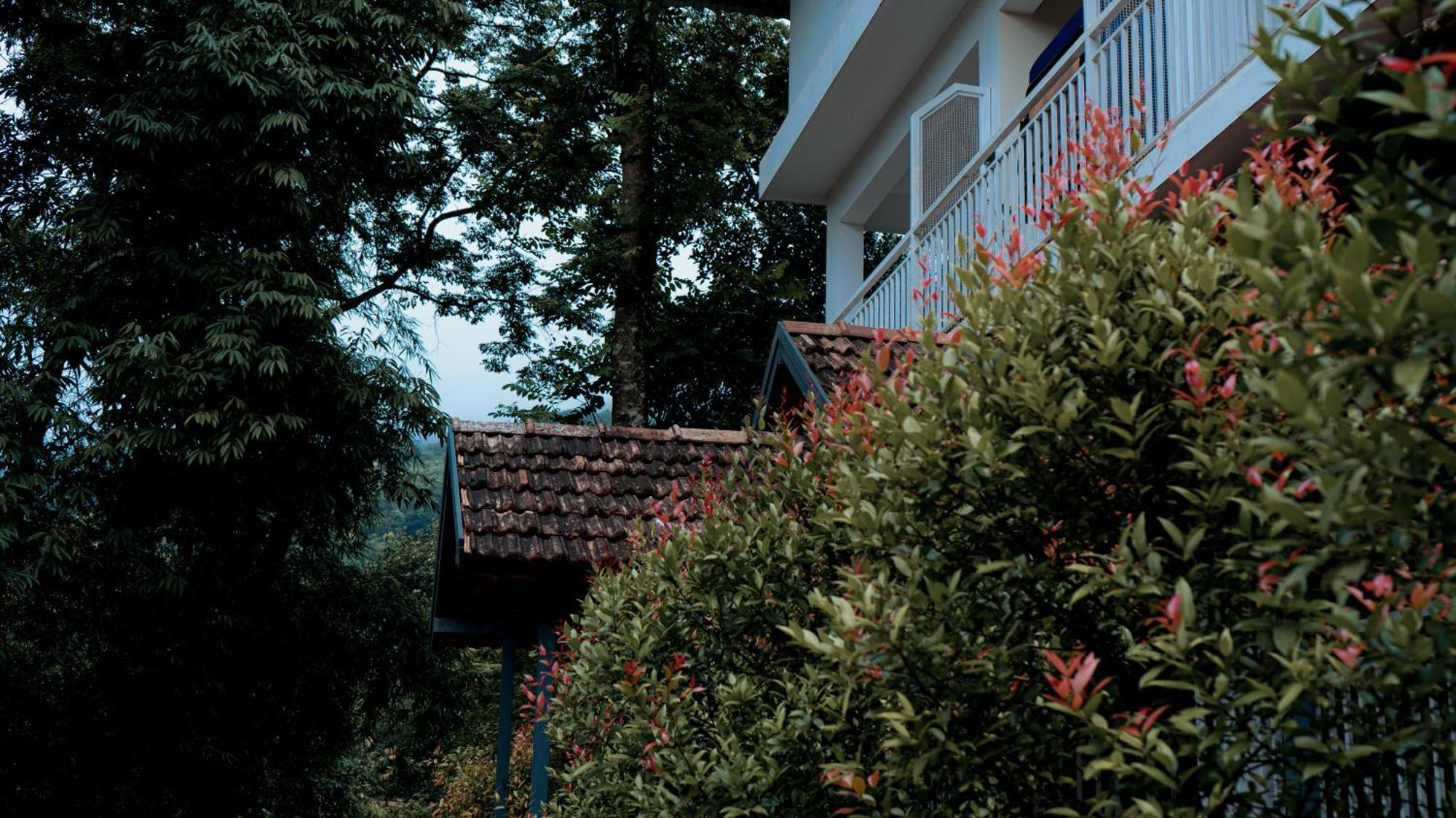 Vythiri Holiday Resort, Wayanad Exterior foto